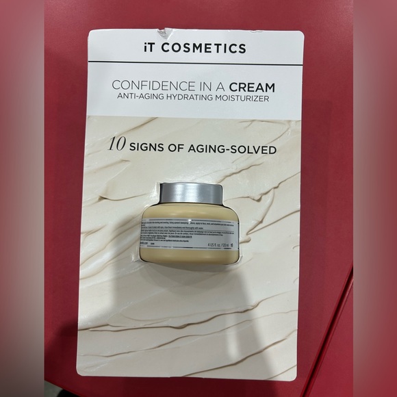 Confidence in a Cream Hydrating Moisturizer 4 oz/120ml new value pack !! Extra !